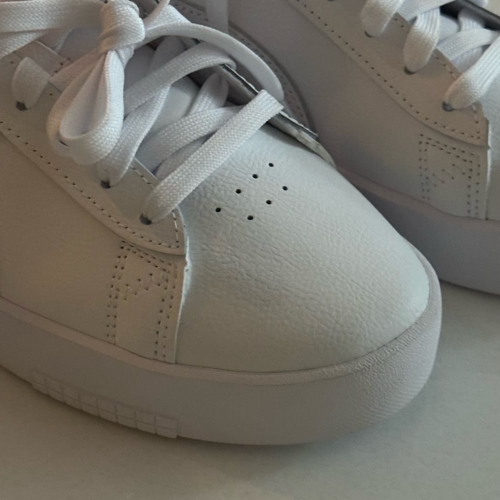 Puma Women's Jada Dboss Logo Sneakers White Gold Sz 11 New - Picture 4 of 7